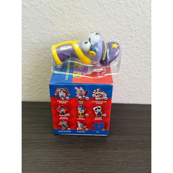 The Amazing Digital Circus Animiniz Costume Adventure Series Figure - Kinger - Picture 4 of 5